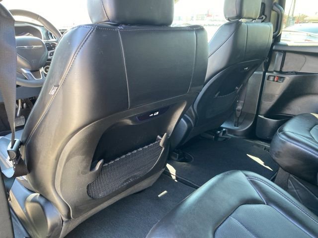 Used 2025 Chrysler Pacifica Select FWD image 28