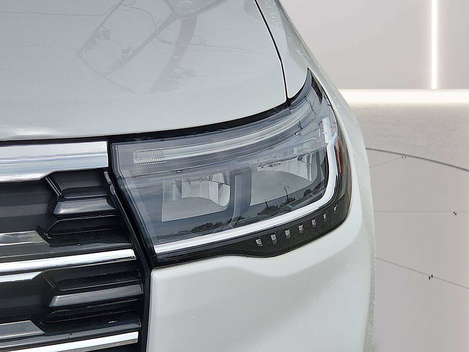 Certified 2025 Ford Explorer Active AWD/4WD image 26