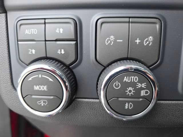 New 2026 Chevrolet Tahoe High Country AWD/4WD image 32