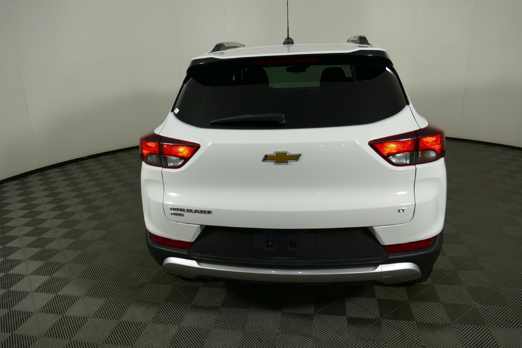 Used 2023 Chevrolet TrailBlazer LT AWD/4WD image 4