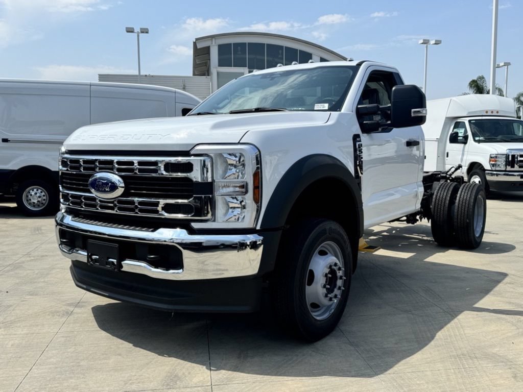 New 2024 Ford F550 4x4 Regular Cab Super Duty w/ XLT Value Package image 2