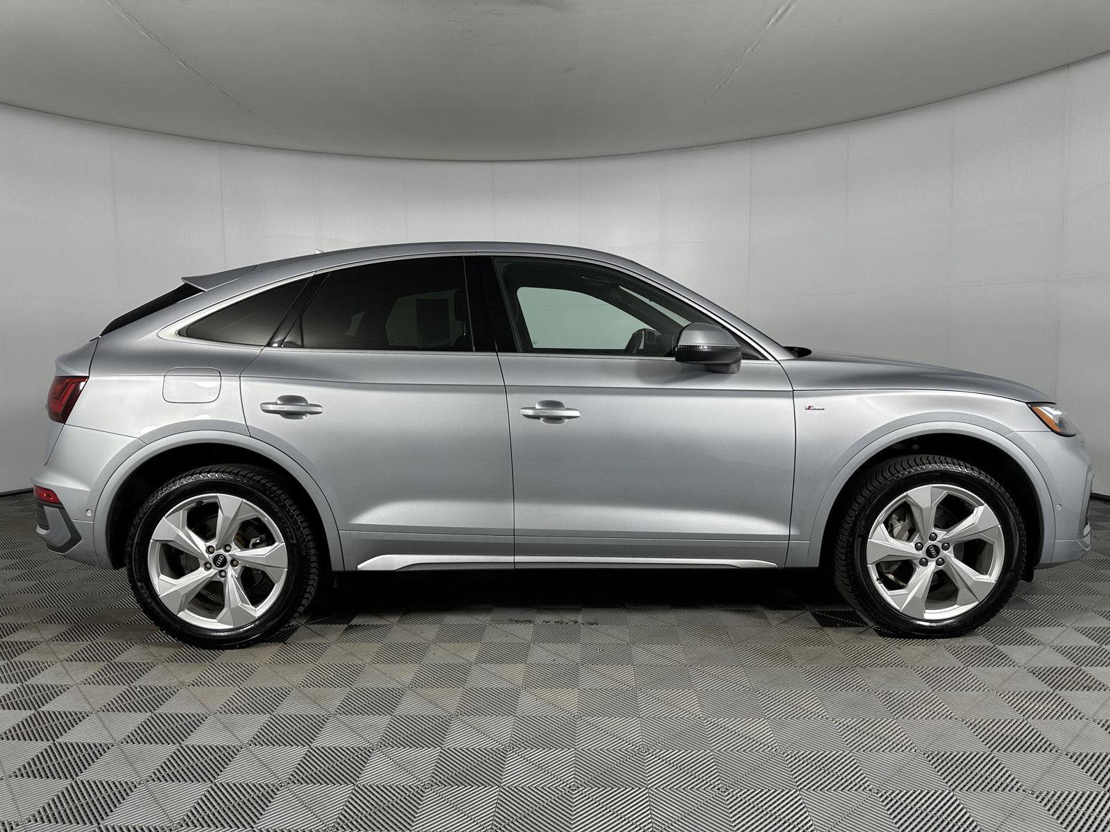 Used 2022 Audi Q5 2.0T Prestige w/ Prestige Package AWD/4WD image 31
