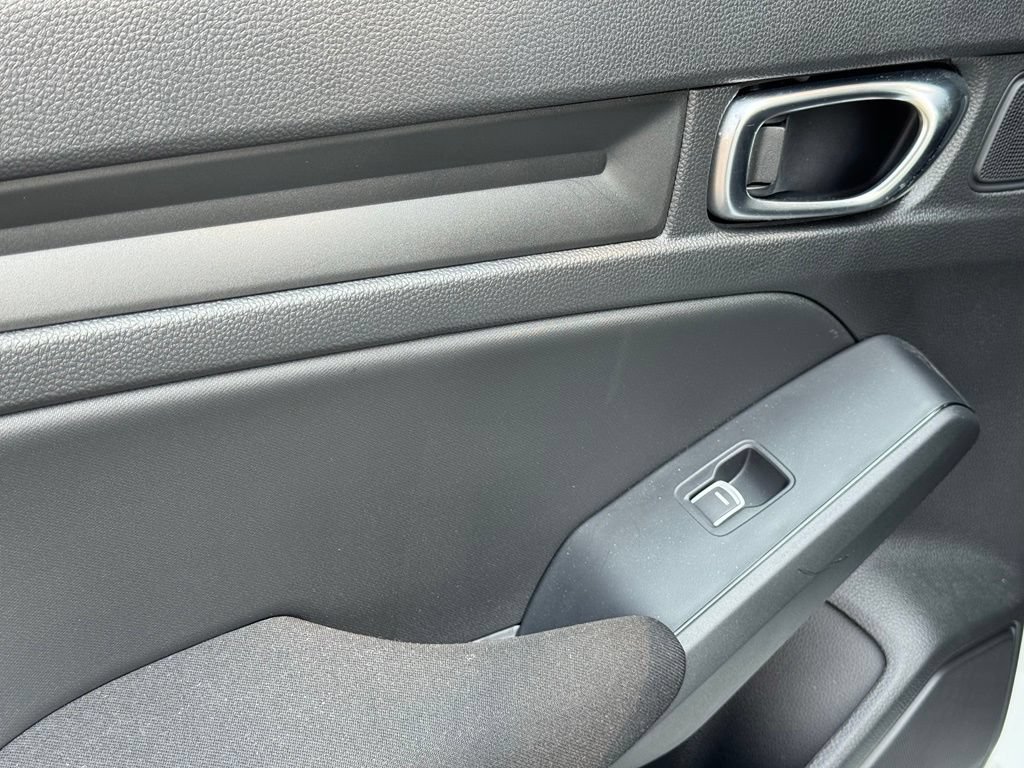 Used 2023 Honda Civic Sport image 11
