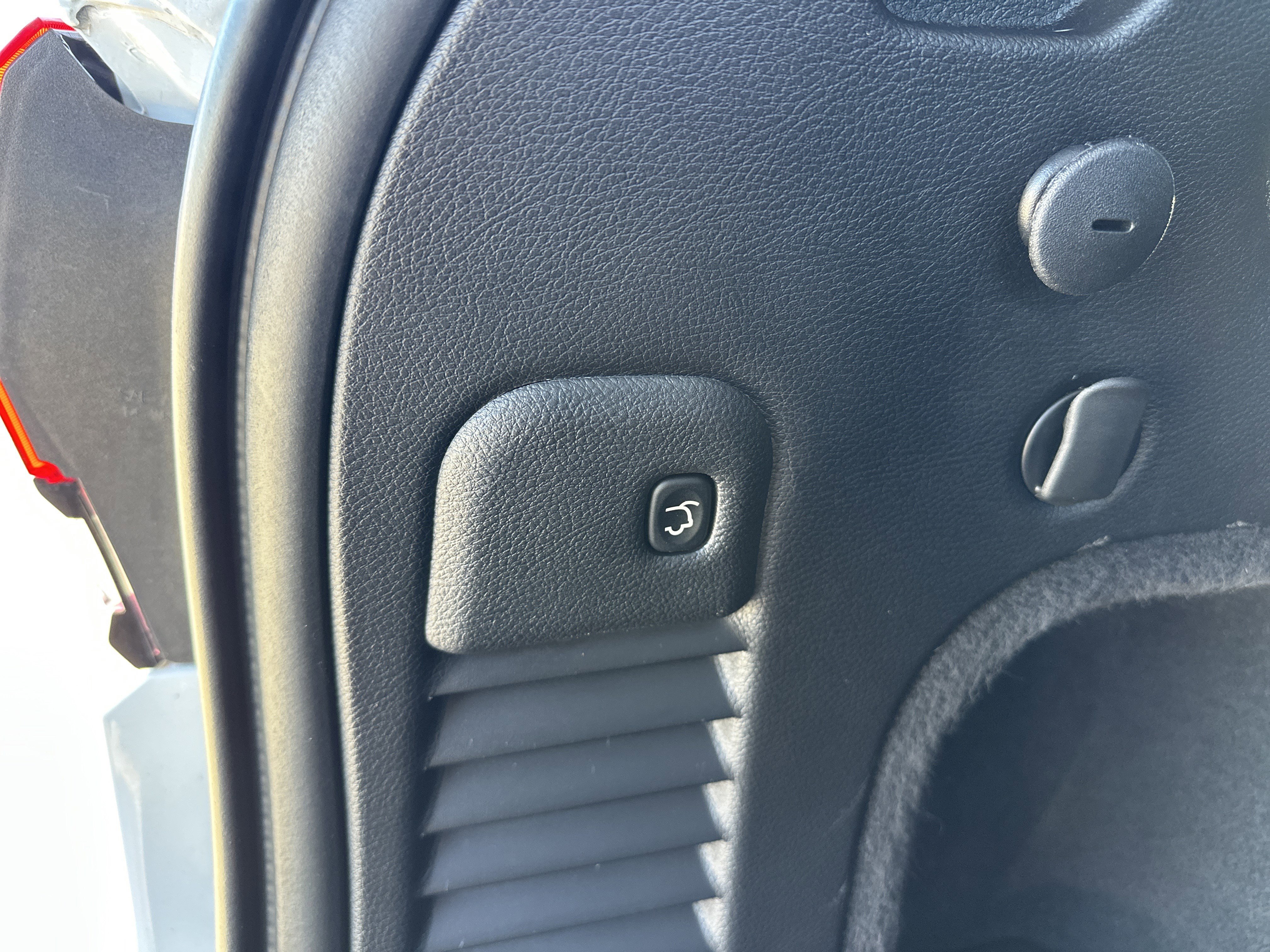 Used 2019 Jeep Grand Cherokee Laredo image 20