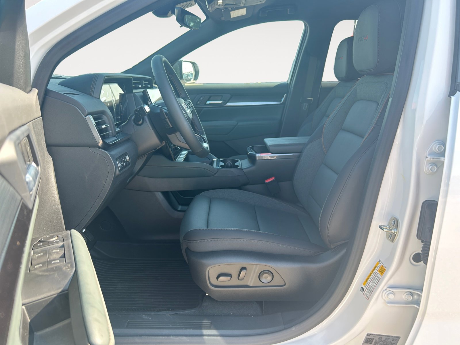 New 2026 GMC Terrain AT4 w/ Convenience Package III image 22