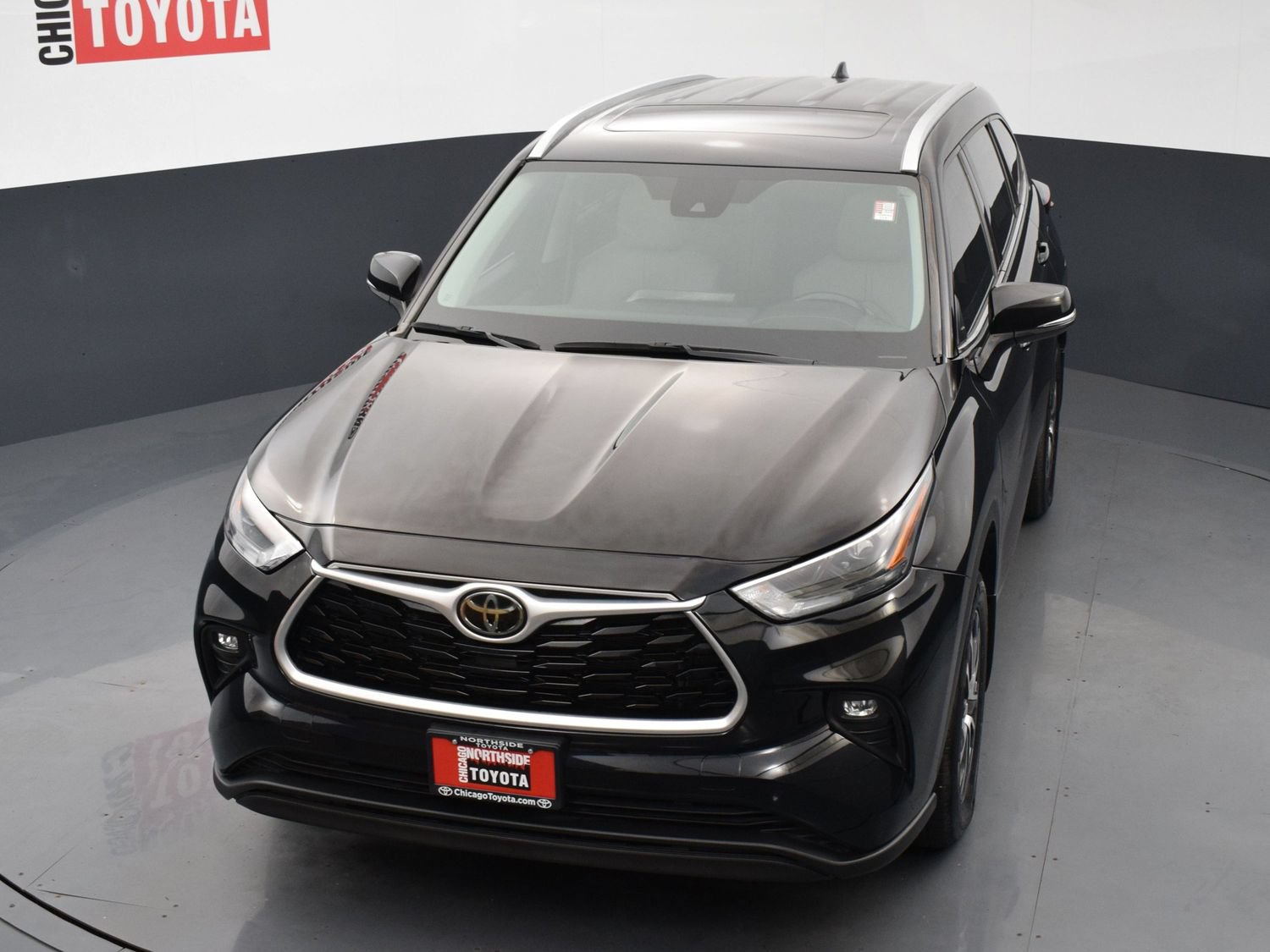 Used 2022 Toyota Highlander XLE AWD/4WD image 27