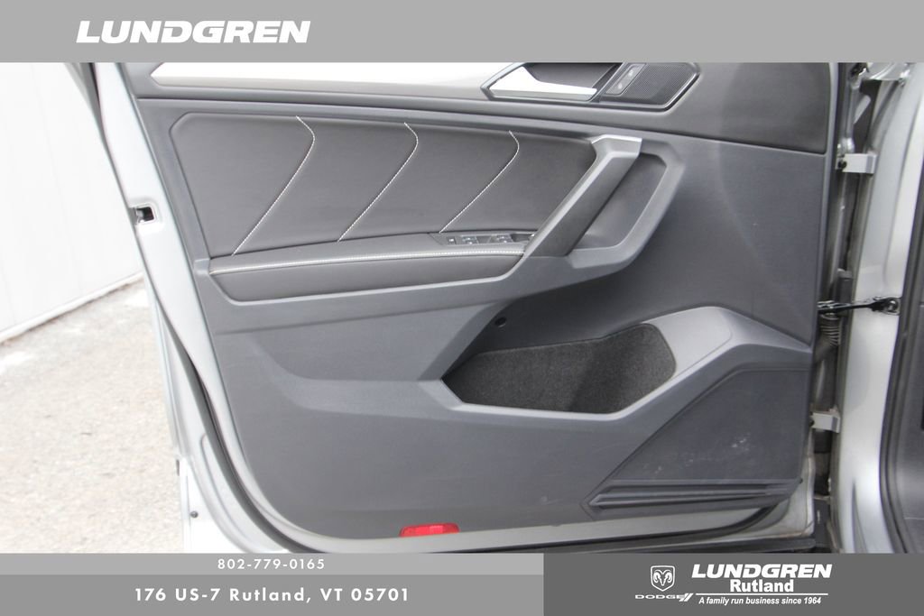 Used 2023 Volkswagen Tiguan SE R-Line image 13