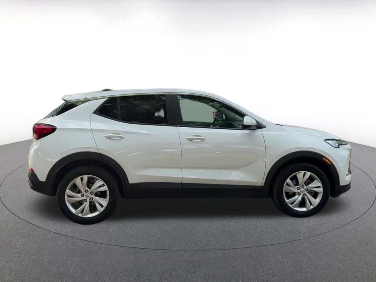 Used 2025 Buick Encore GX Preferred FWD image 16