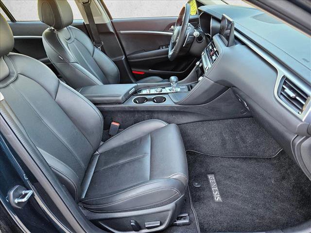 Used 2025 Genesis G70 2.5T image 20