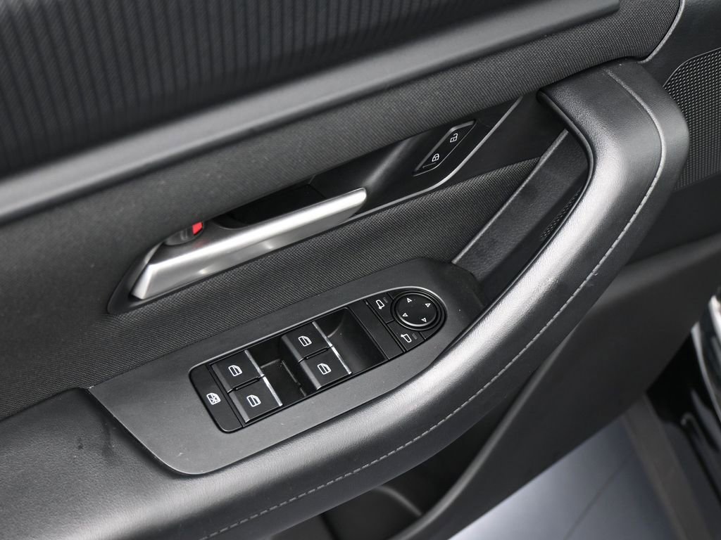 Used 2025 MAZDA CX-90 3.3 Turbo w/ Select Package image 17