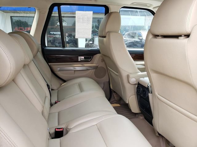 Used 2011 Land Rover Range Rover Sport HSE AWD/4WD image 16