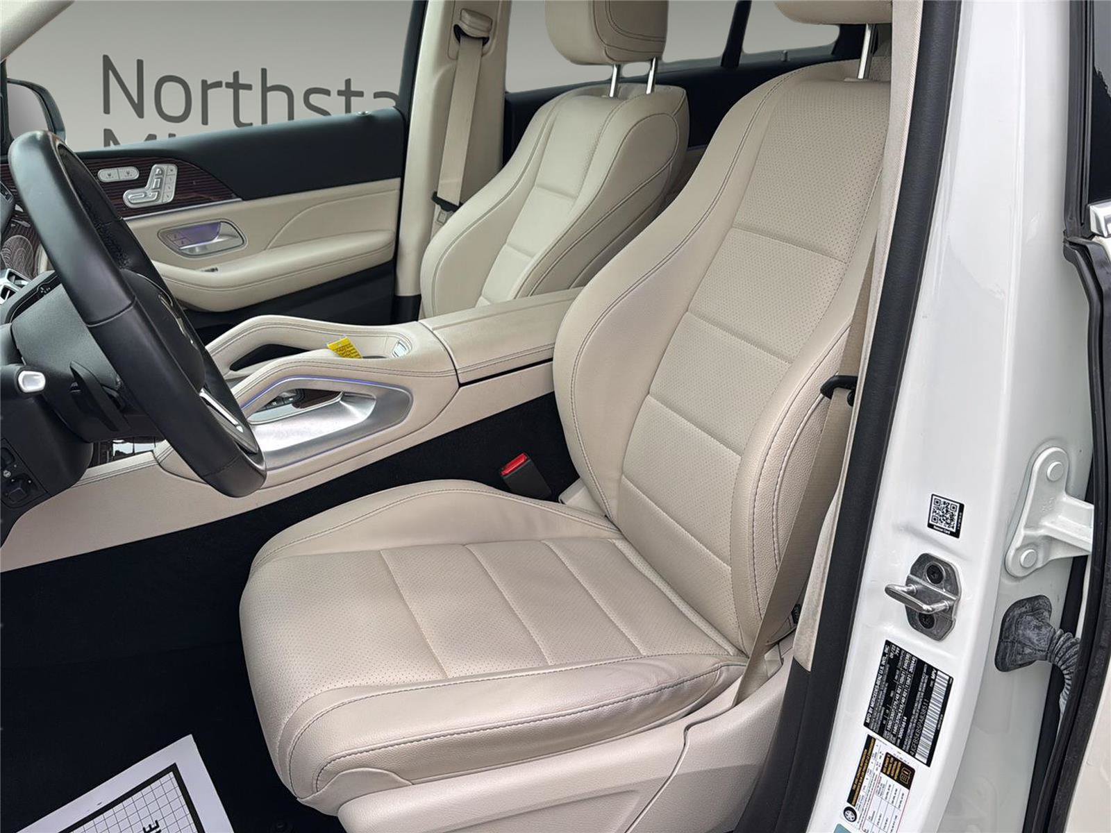 Used 2023 Mercedes-Benz GLE 450 4MATIC w/ AMG Line Exterior image 13
