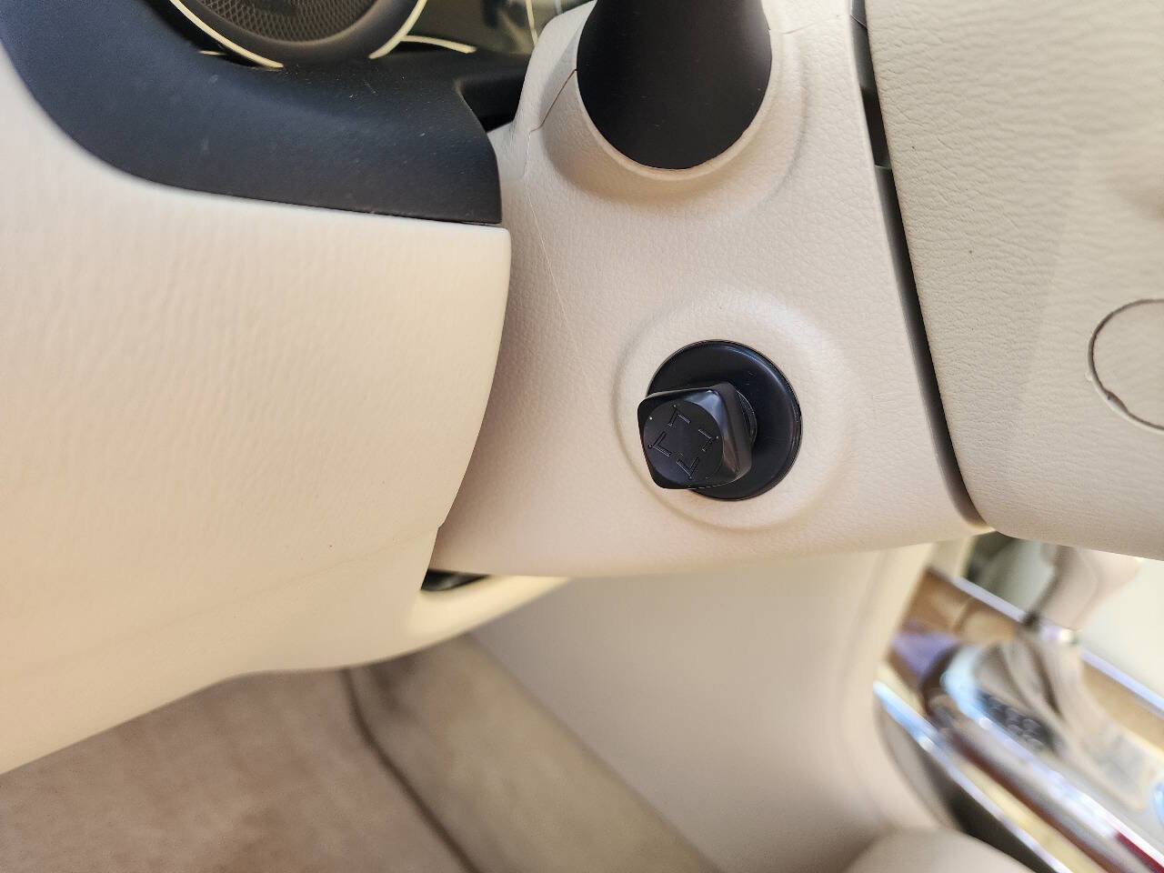 Used 2012 INFINITI QX56 2WD w/ Theater Pkg image 21