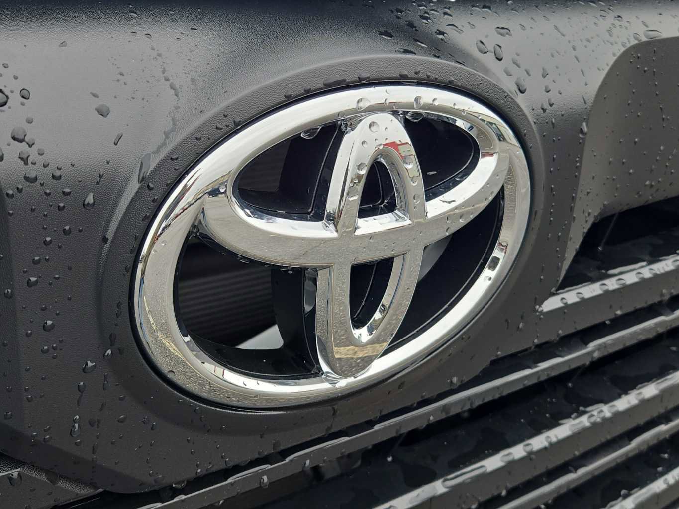 New 2026 Toyota Tundra SR AWD/4WD image 16