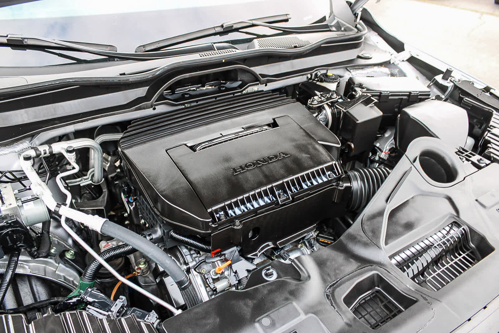 Certified 2025 Honda Pilot Sport image 27