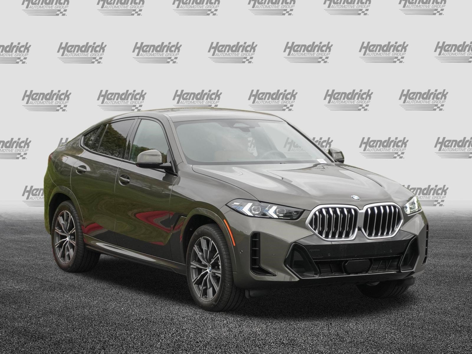 Certified 2026 BMW X6 xDrive40i AWD/4WD image 2