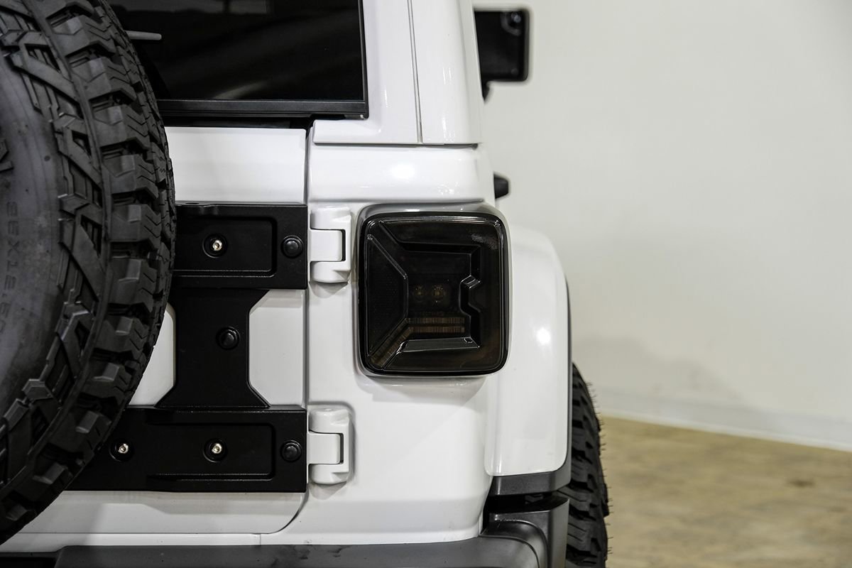 Used 2020 Jeep Wrangler Unlimited Sahara AWD/4WD image 51