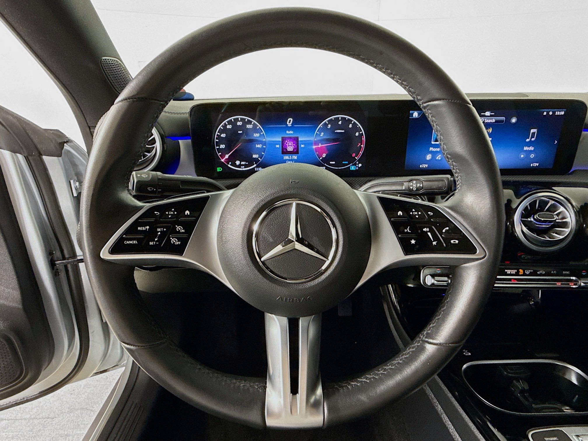 Used 2025 Mercedes-Benz CLA 250 4MATIC image 11