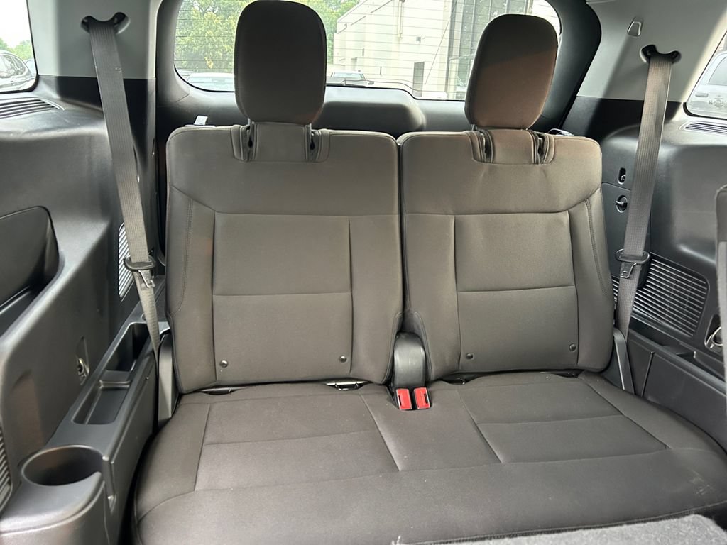 Used 2021 Ford Explorer XLT AWD/4WD image 25