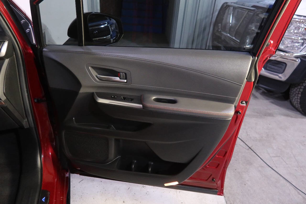 Used 2024 Toyota Sienna XSE image 14