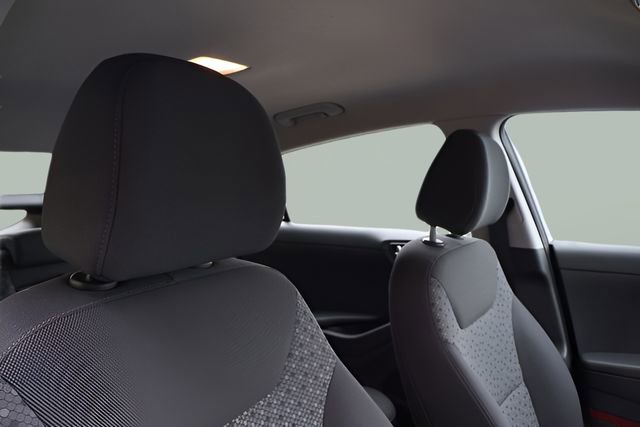 Used 2019 Hyundai Ioniq Plug-In Hybrid FWD image 16