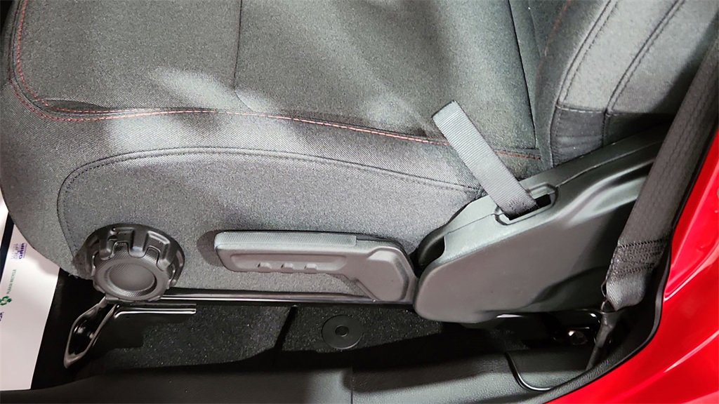 New 2026 Jeep Wrangler Unlimited Rubicon w/ Xtreme 35 Tire Package image 16