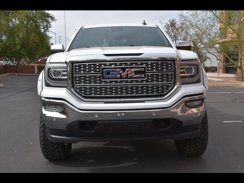 Used 2018 GMC Sierra 1500 SLT AWD/4WD image 9