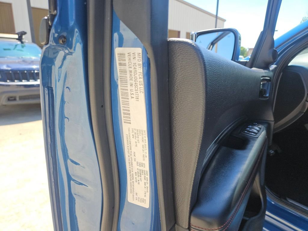 Used 2025 Dodge Durango GT AWD/4WD image 31