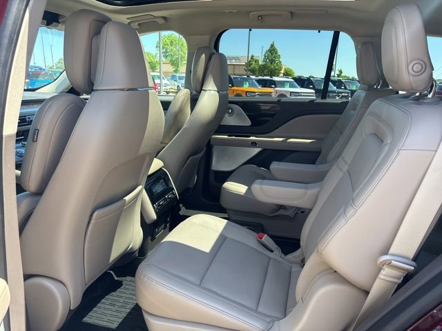 Used 2020 Lincoln Aviator Reserve w/ Equipment Group 202A AWD/4WD image 16