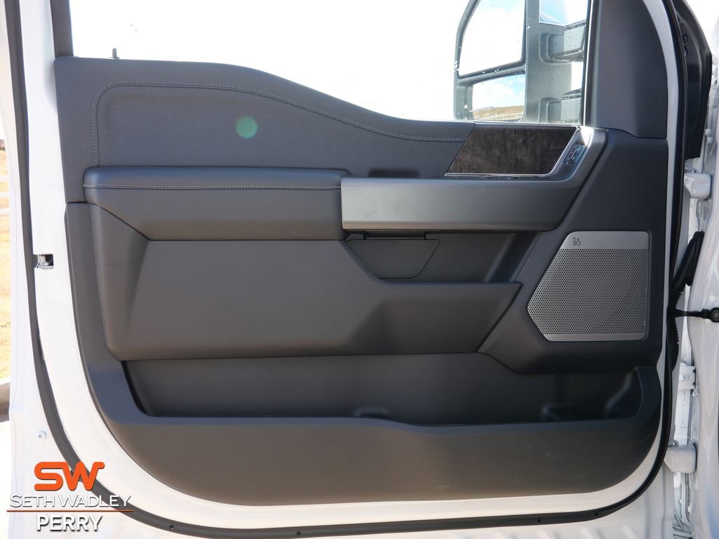 New 2026 Ford F250 Lariat w/ Lariat Premium Package image 9