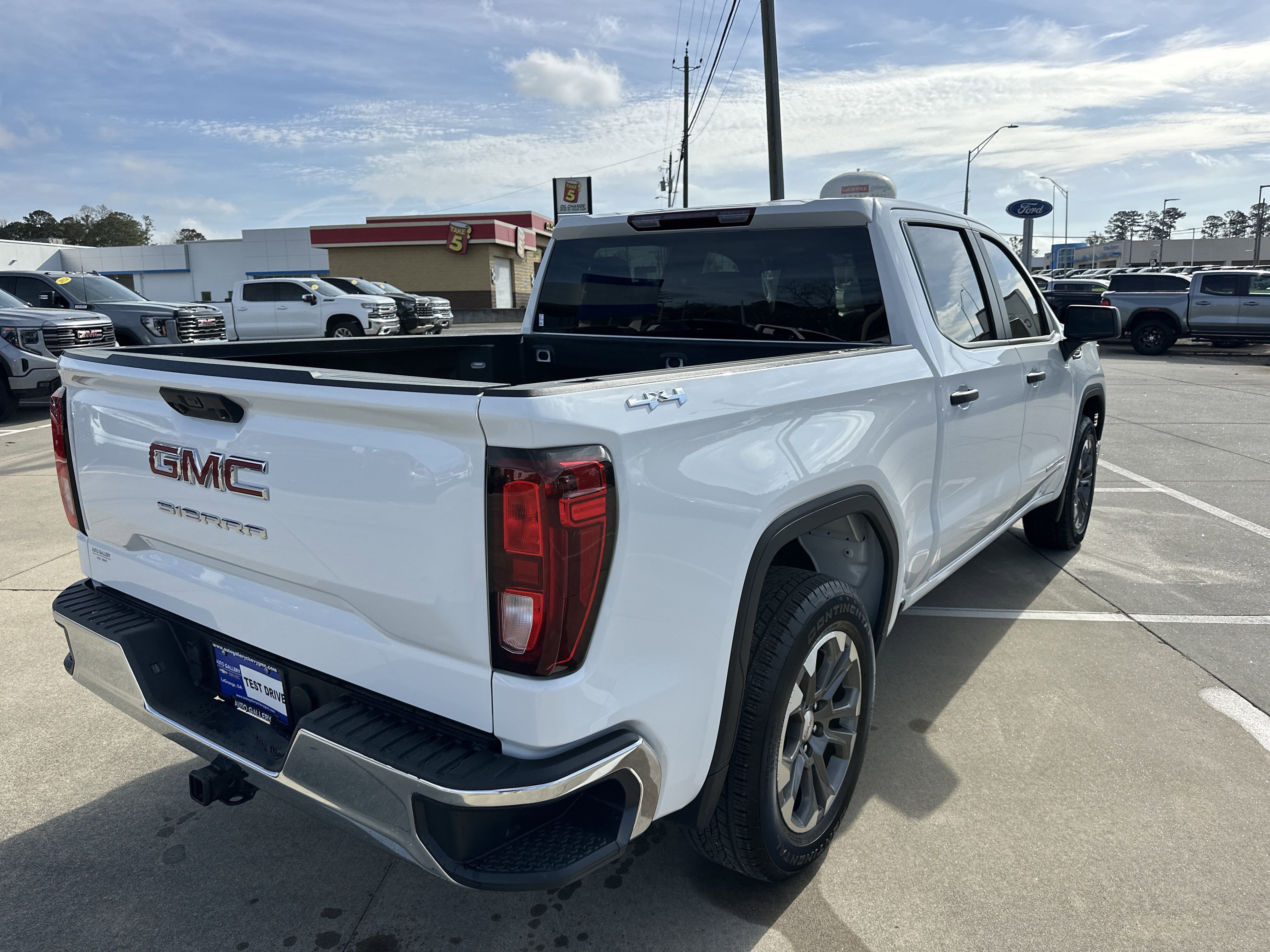 Certified 2025 GMC Sierra 1500 Pro w/ Pro Value Package image 6