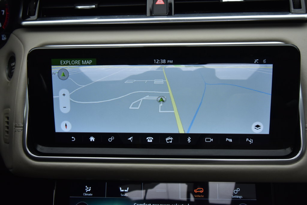 Used 2020 Land Rover Range Rover Velar R-Dynamic S AWD/4WD image 13