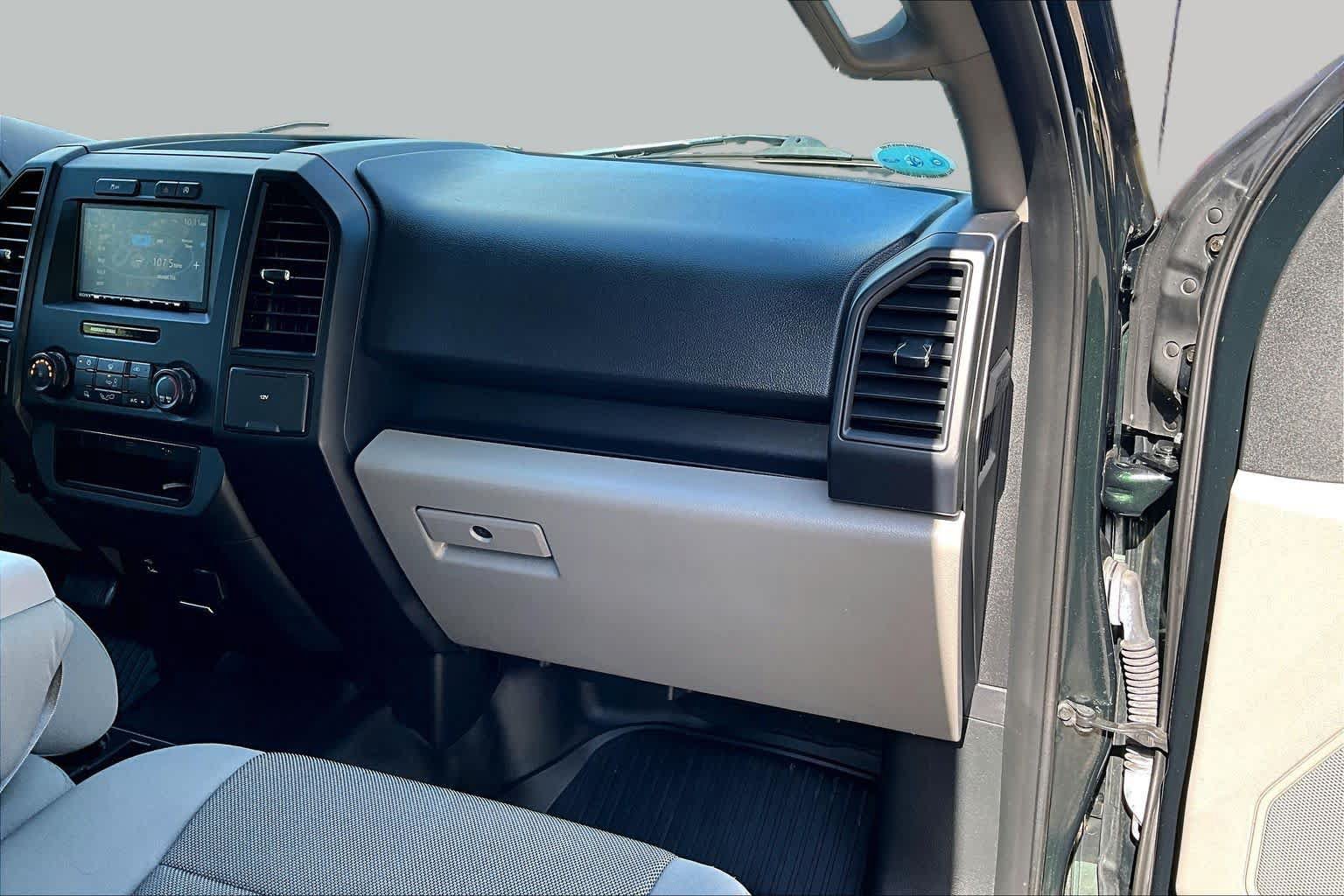 Used 2016 Ford F150 XL w/ Equipment Group 101A Mid AWD/4WD image 19