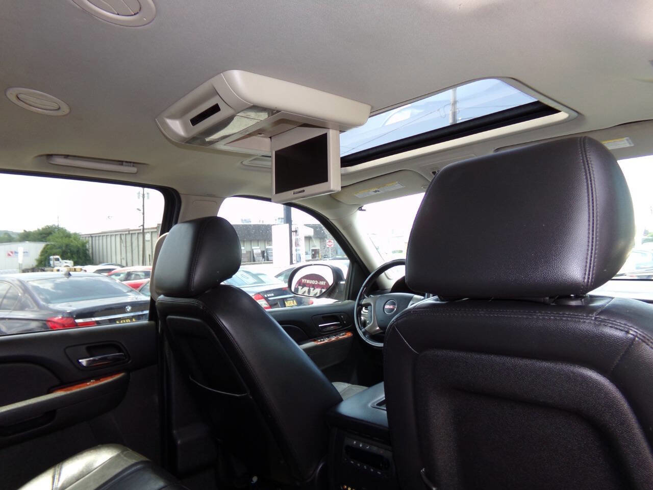 Used 2014 GMC Yukon XL SLT image 30