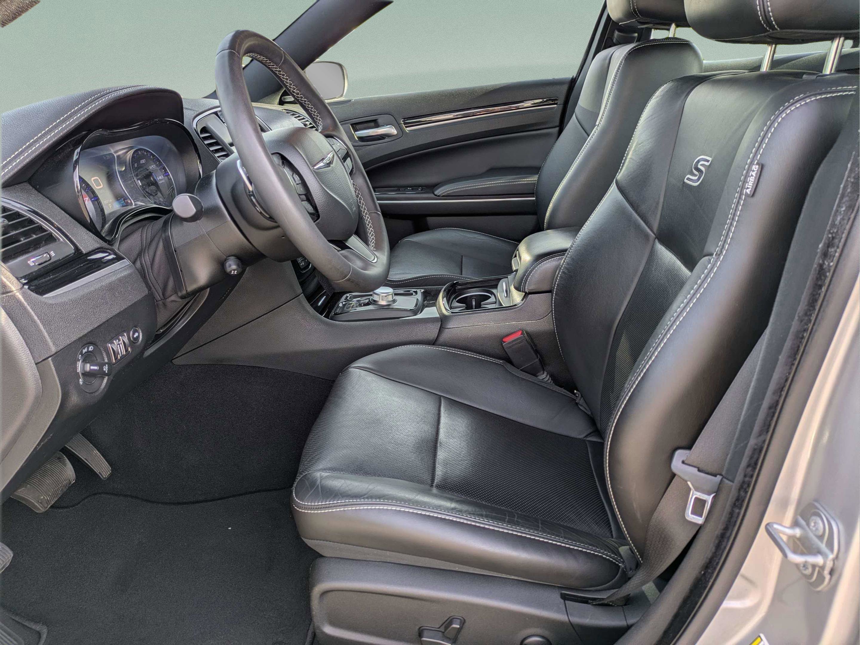 Used 2022 Chrysler 300 S w/ Comfort Group image 19