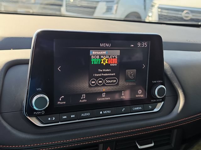 Certified 2025 Nissan Rogue SV AWD/4WD image 23