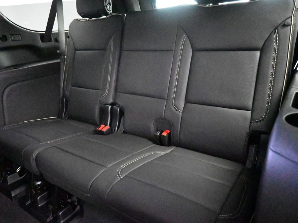 New 2026 Chevrolet Suburban Premier image 17