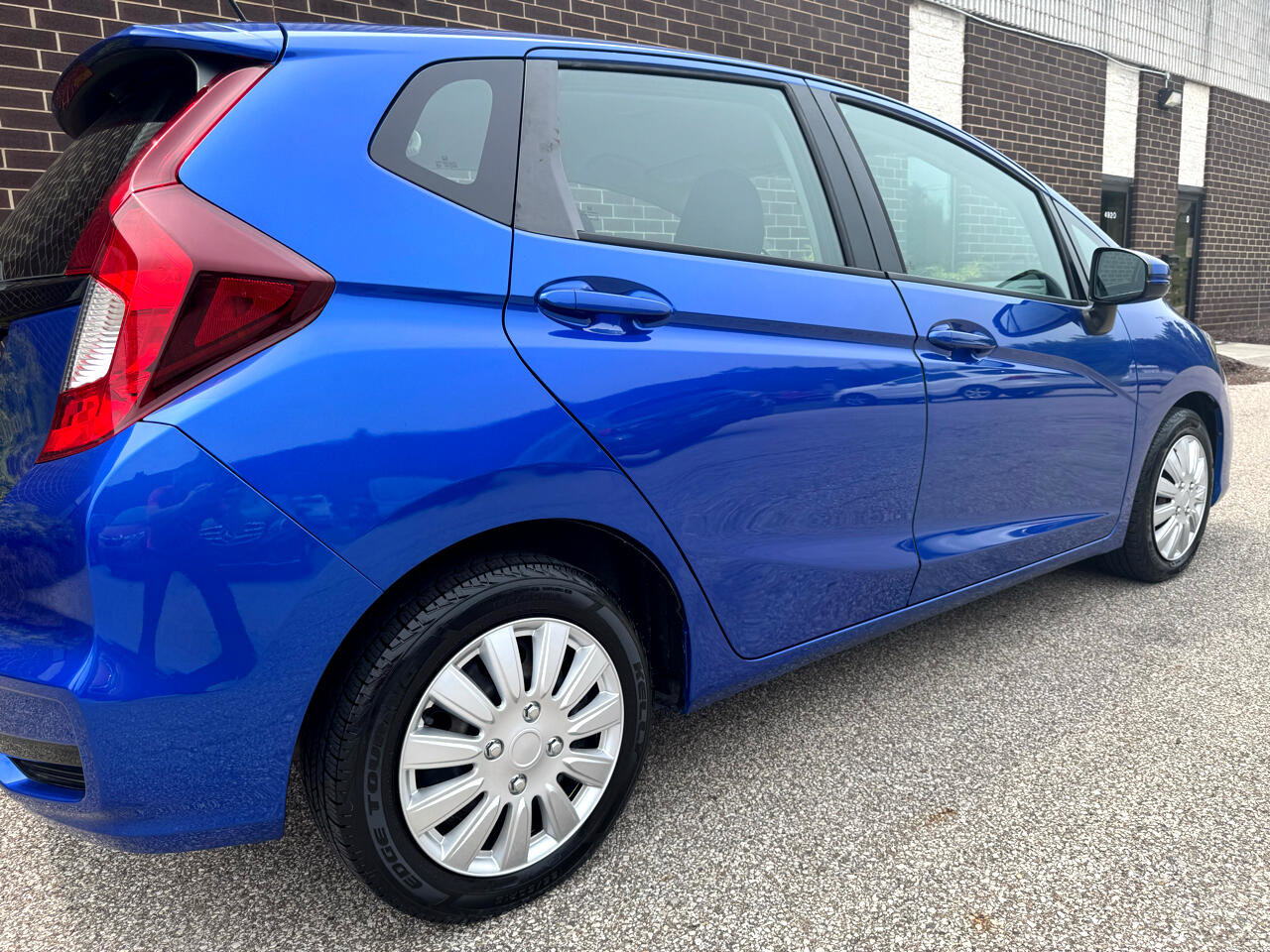 Used 2020 Honda Fit LX image 30