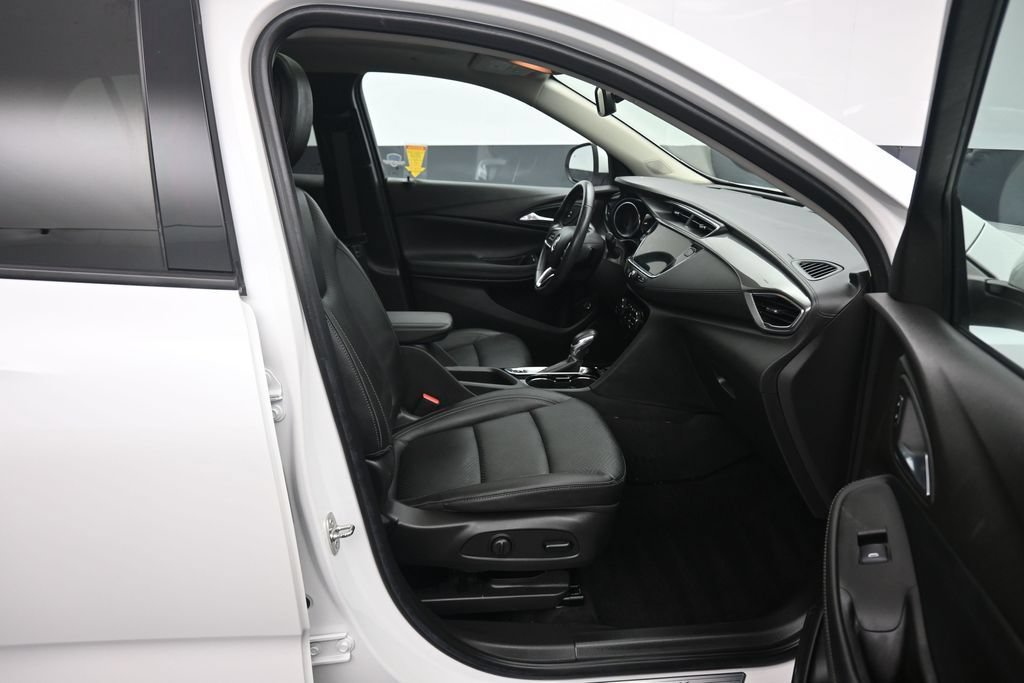 Used 2022 Buick Encore GX Essence w/ Experience Buick Package AWD/4WD image 40