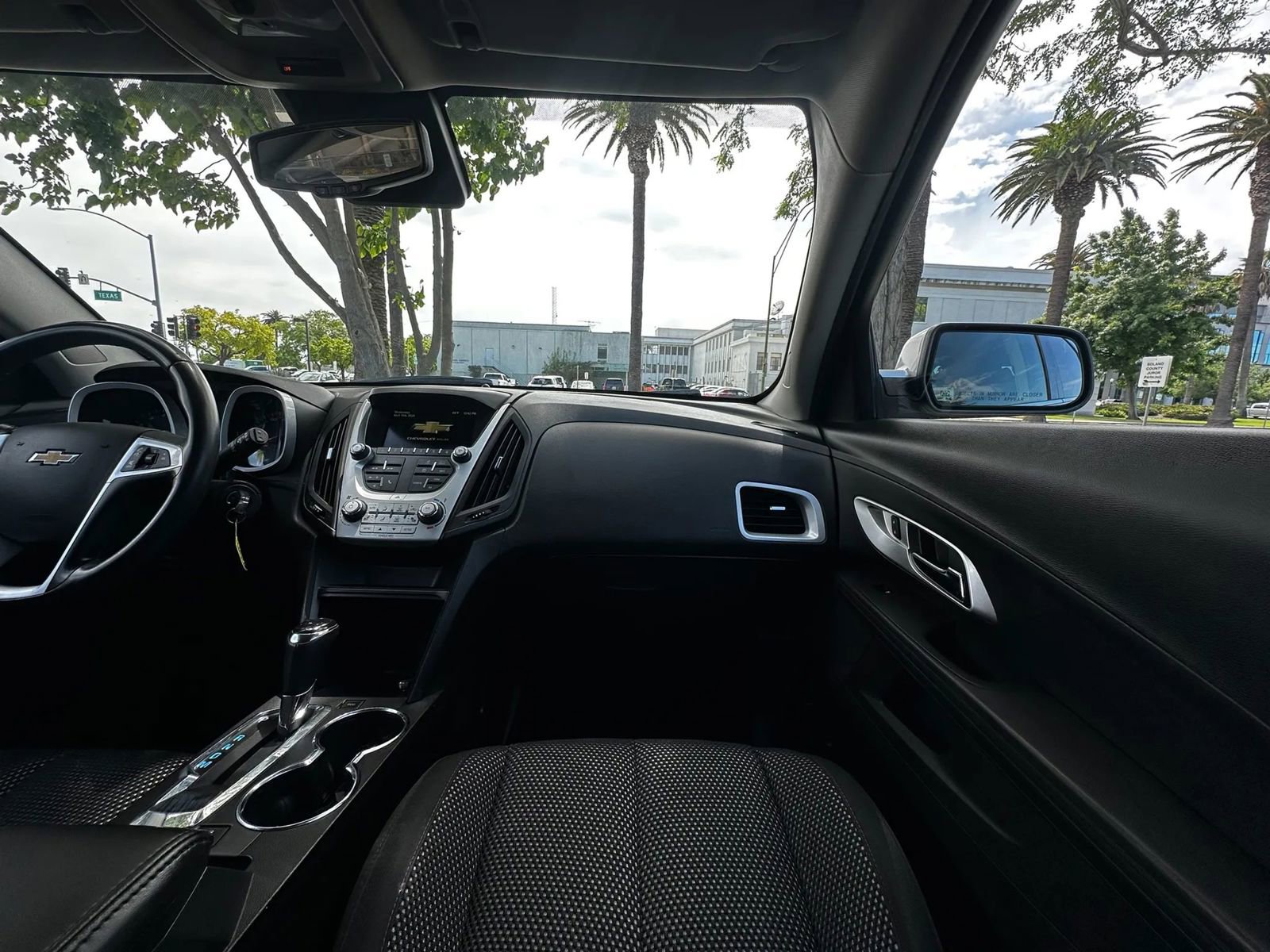 Used 2017 Chevrolet Equinox LT w/ Convenience Package FWD image 12