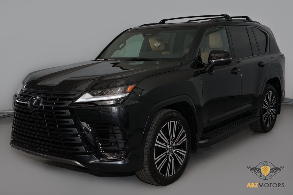 Used 2025 Lexus LX 600 4WD w/ Luxury Package image 3