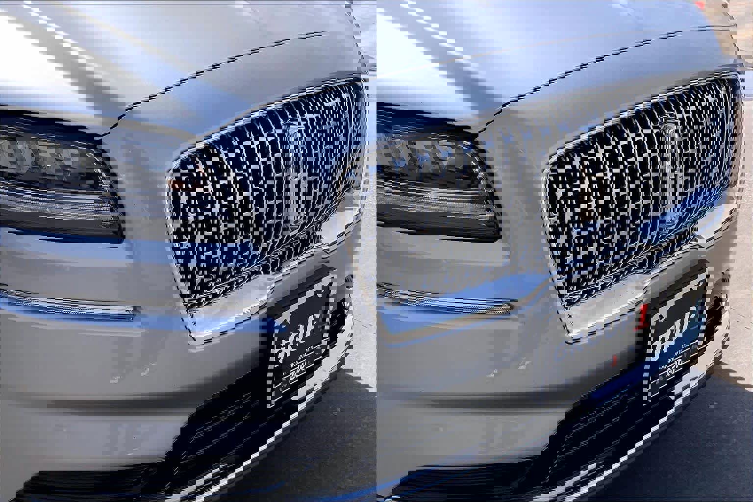 Used 2021 Lincoln Nautilus Reserve w/ Class II Trailer Tow Package image 29