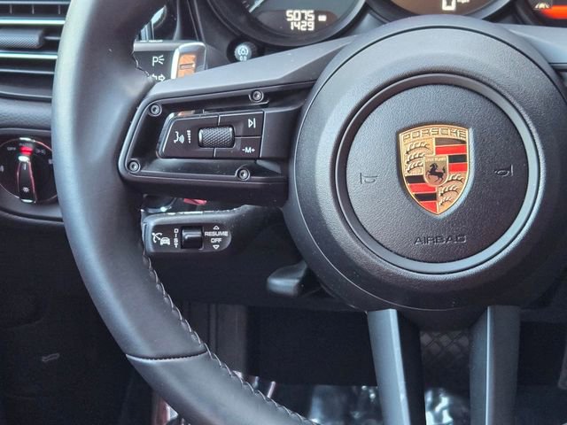 Used 2025 Porsche Macan image 16