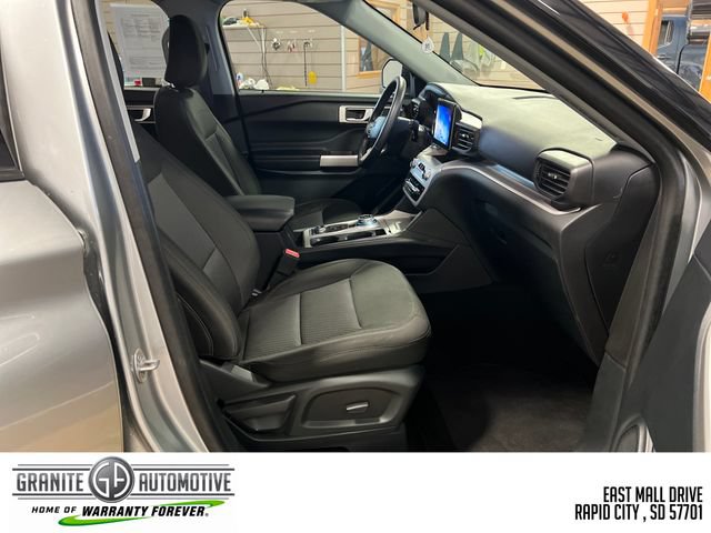 Used 2024 Ford Explorer XLT AWD/4WD image 34