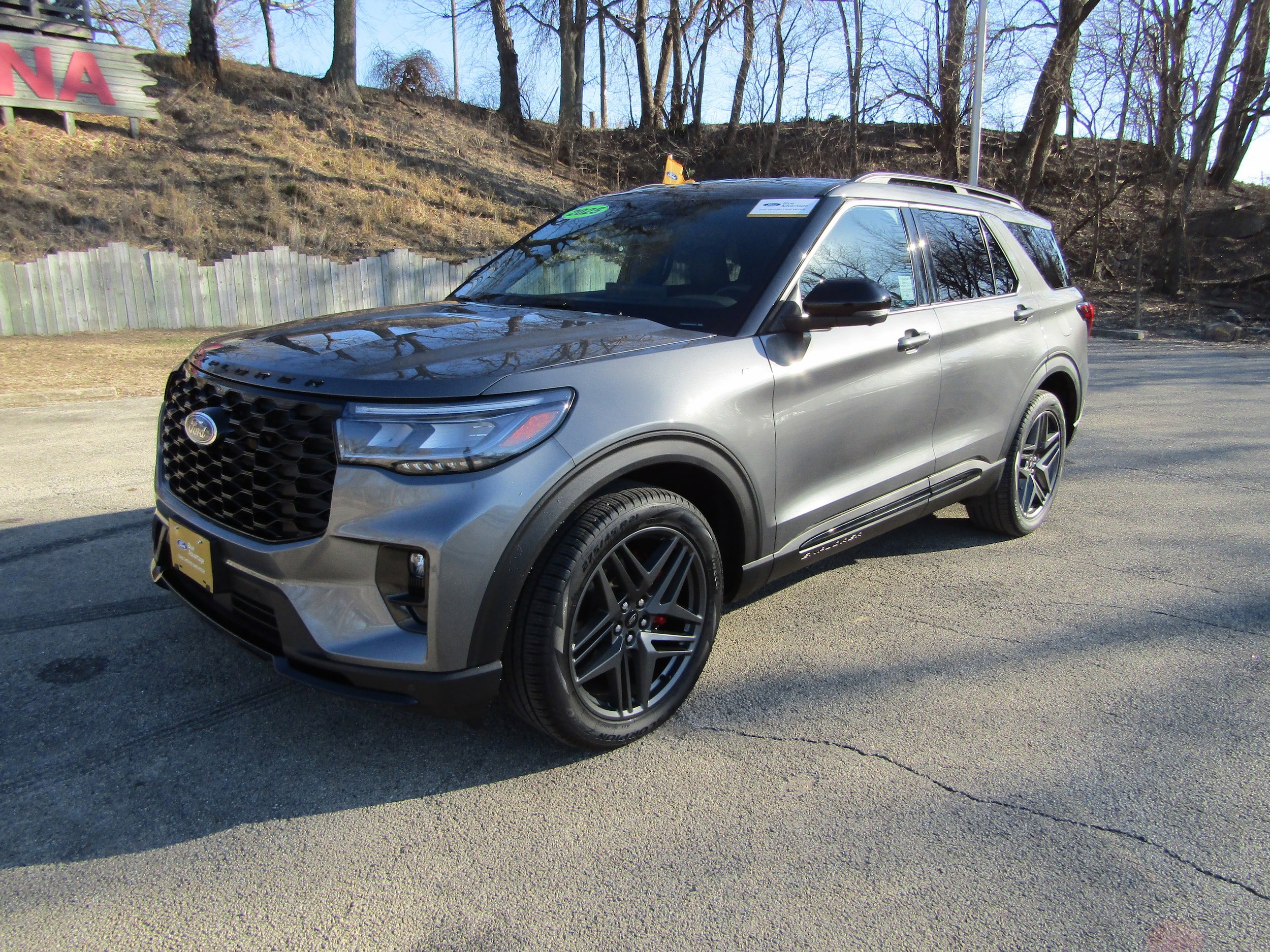 Certified 2025 Ford Explorer ST-Line w/ Premium Package image 2