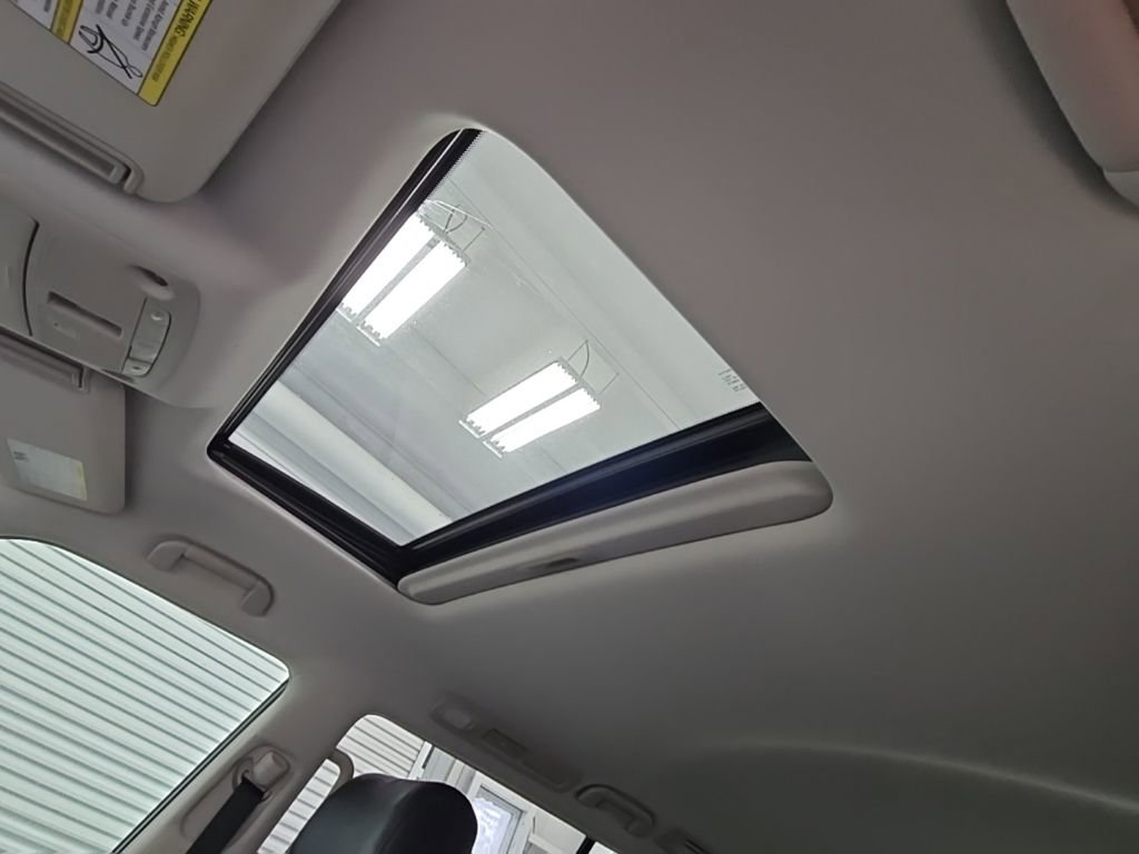 Used 2020 Nissan Armada SL w/ Premium Package image 31