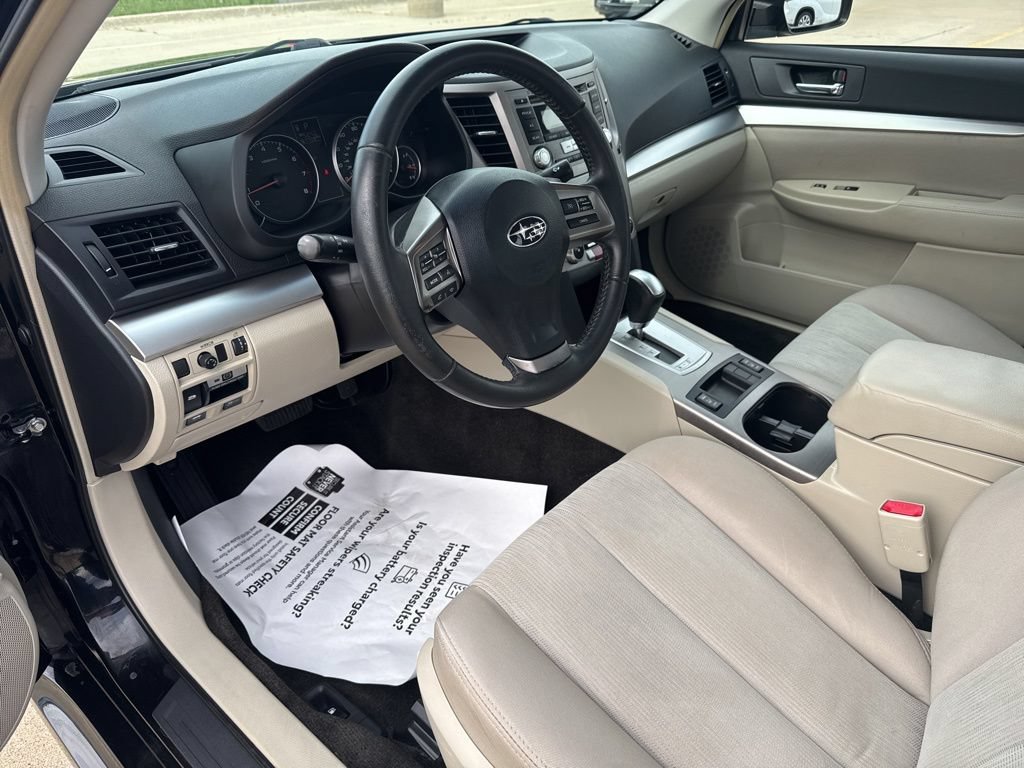 Used 2013 Subaru Legacy 2.5i Premium w/ All-Weather Pkg AWD/4WD image 8