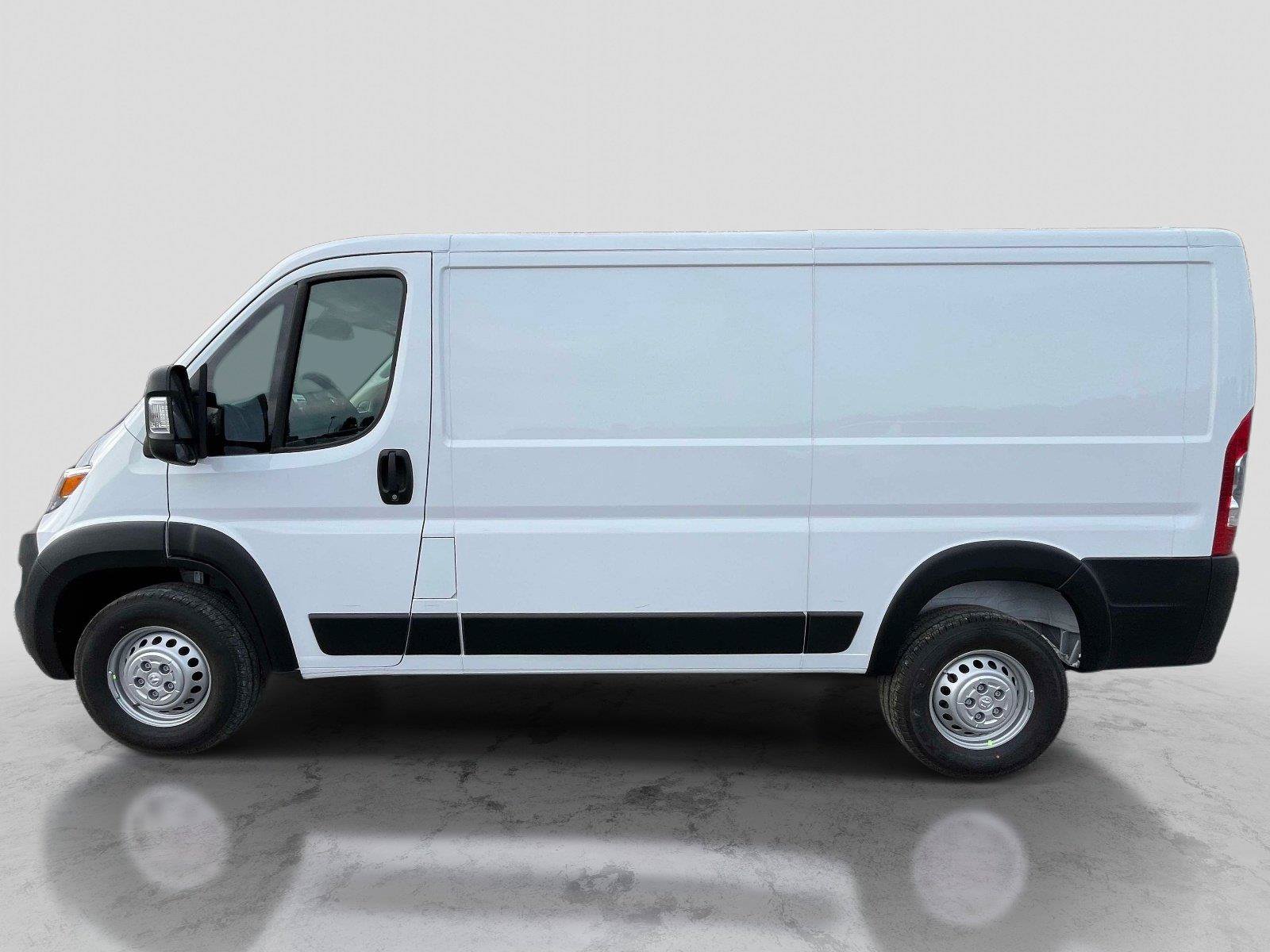 New 2026 RAM ProMaster 1500 w/ Storage Group FWD image 8
