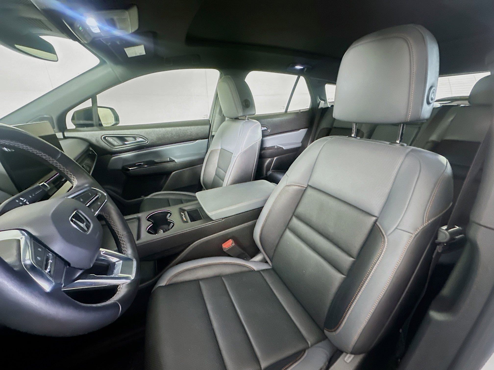 Used 2024 Honda Prologue Elite image 13