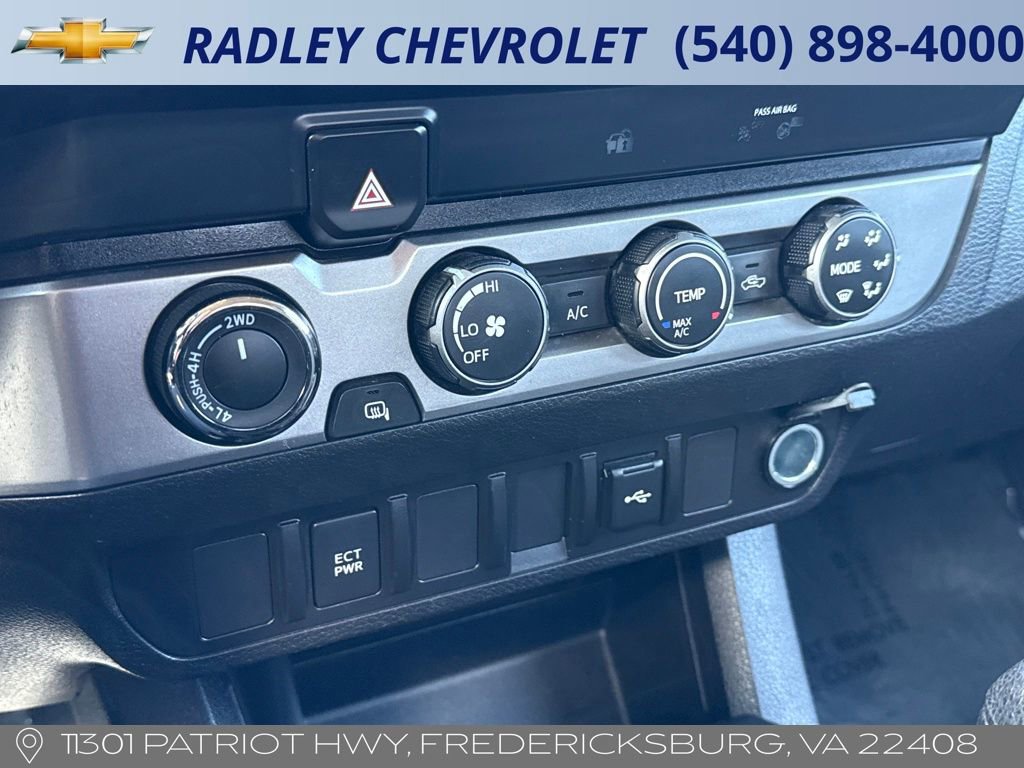 Used 2022 Toyota Tacoma SR image 10